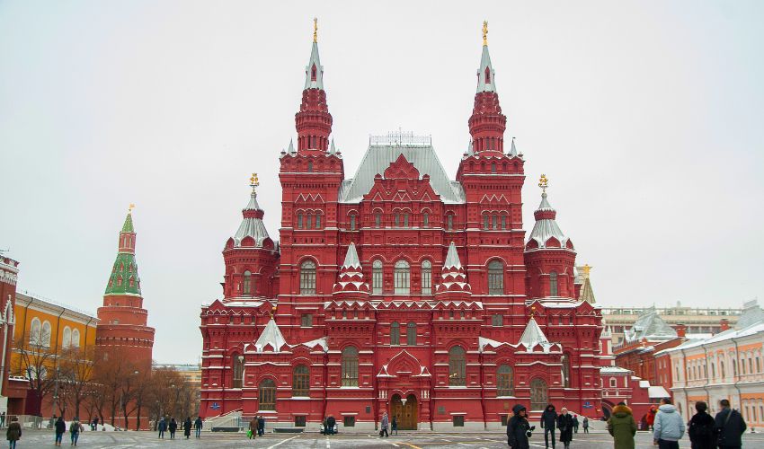 La tragedia di Mosca: indagini in corso, sospetti ed intimidazioni