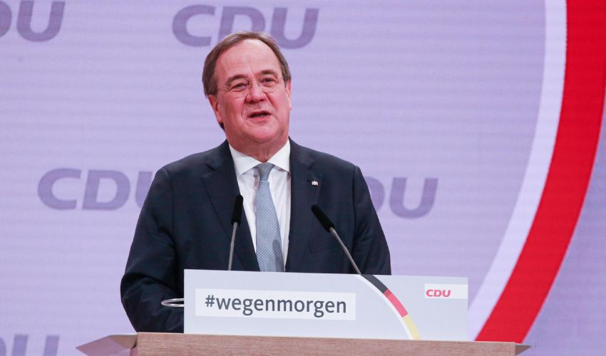 Inizia il dopo Merkel: chi è Armin Laschet, nuovo Presidente CDU