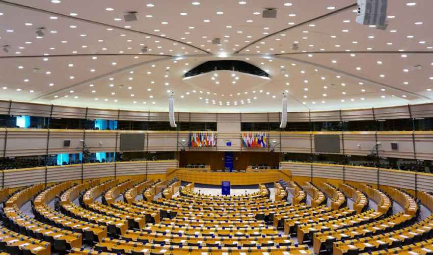 Parlamento Ue e Patto migrazioni: verso una politica di asilo più equo
