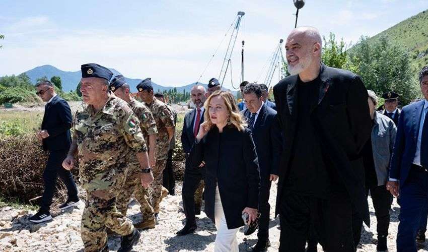 Patto Italia-Albania, la deterrenza diventa gestione dell’immigrazione